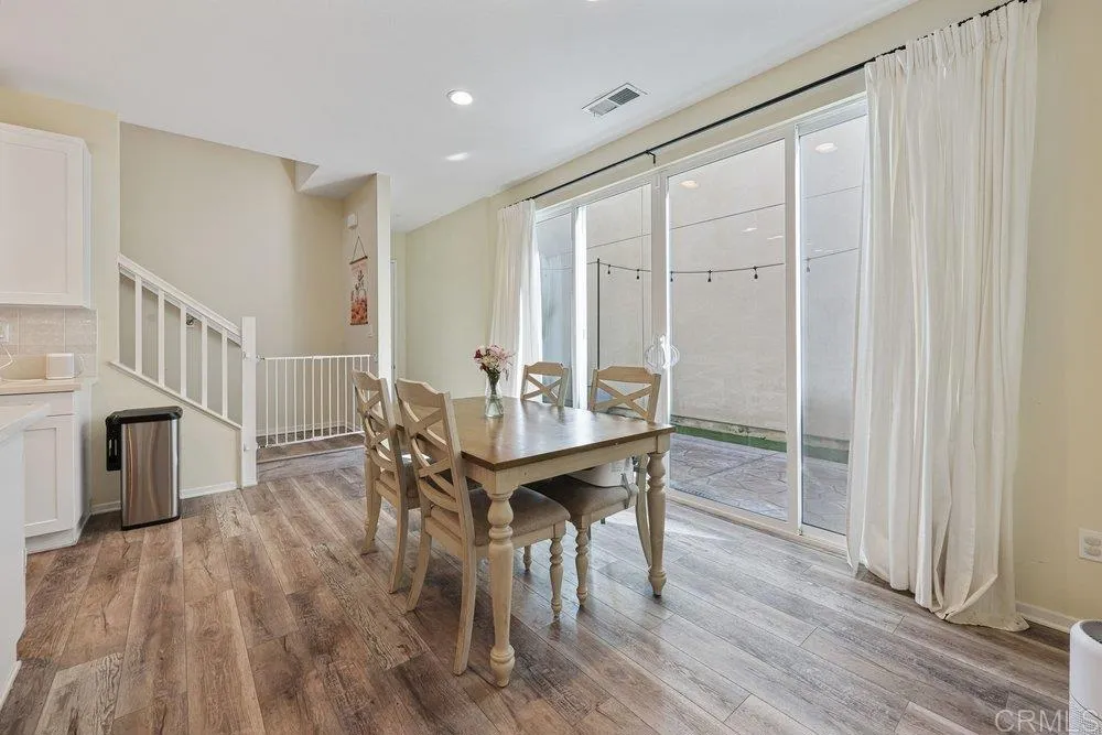 https://cdn.realtyfeed.com/cdn/127/306665939/cd685ac0b1aa753988edd13800de9a38.webp