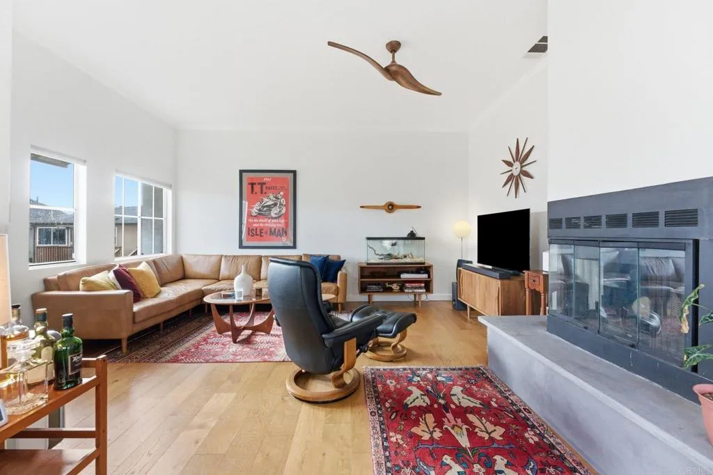 https://cdn.realtyfeed.com/cdn/127/306665949/0007c8afd729957b3b0144971b2b48f8.webp