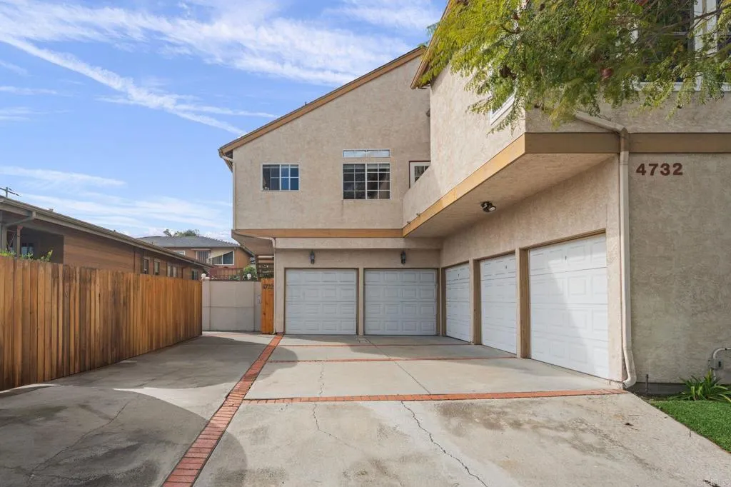 https://cdn.realtyfeed.com/cdn/127/306665949/215a6066444339ba44d84bcb12b6f0bc.webp
