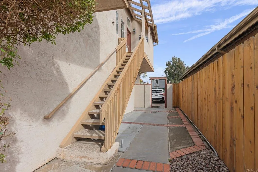 https://cdn.realtyfeed.com/cdn/127/306665949/f34eb1e6835a412f5949329a17c323dc.webp