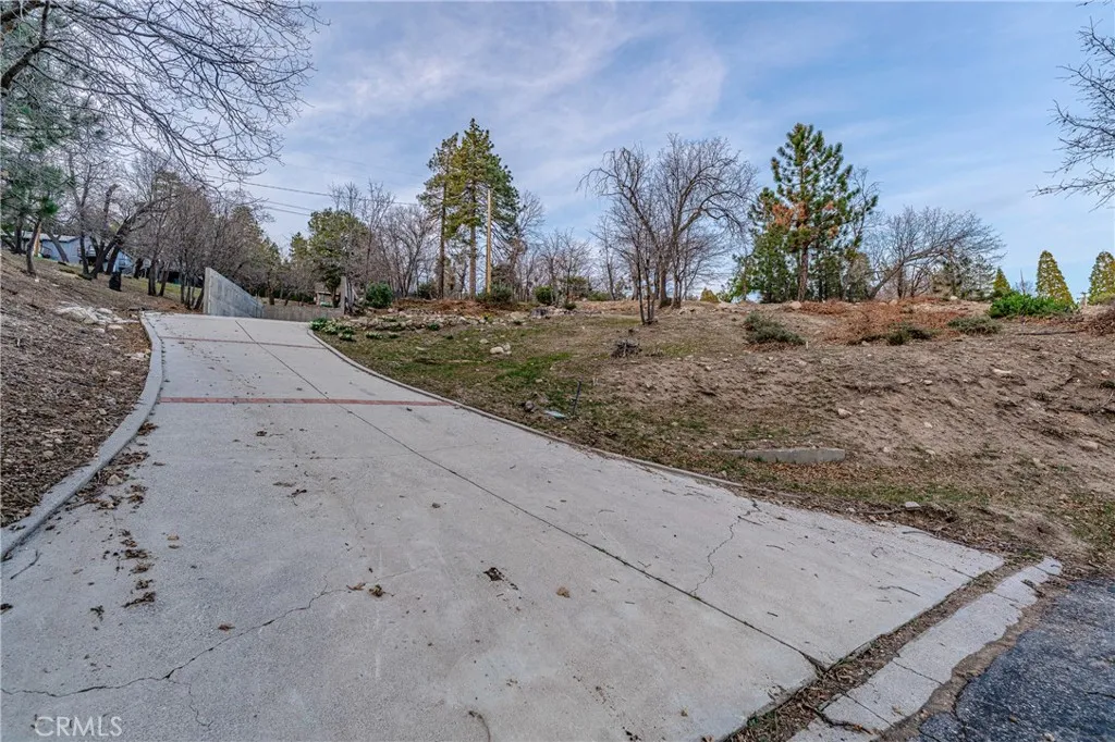 Running Springs, CA 92382