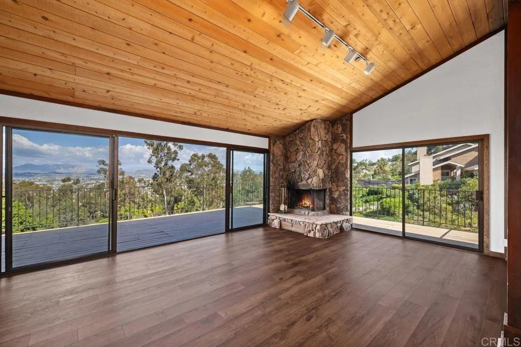 https://cdn.realtyfeed.com/cdn/127/306666007/06af7925232e5c370cd52257d8d33eed.webp