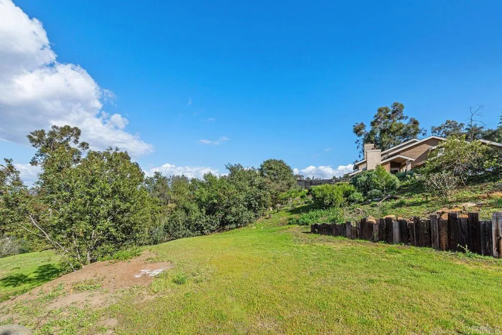 https://cdn.realtyfeed.com/cdn/127/306666007/2af8aa6ace08cc1329ae6c76e70ec333.webp