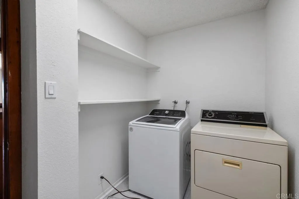 https://cdn.realtyfeed.com/cdn/127/306666007/8ab24afe8077b764d11e8623d6531d3f.webp