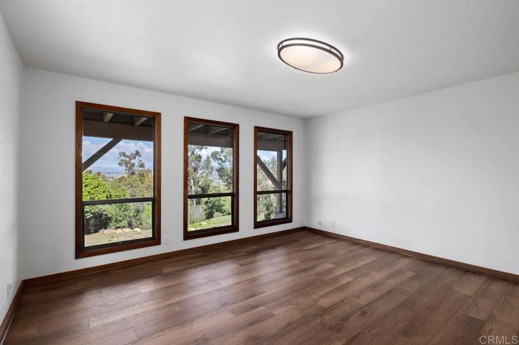 https://cdn.realtyfeed.com/cdn/127/306666007/9962bc73caab0916ea78da20ef9d2325.webp