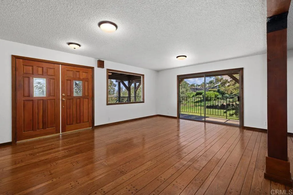 https://cdn.realtyfeed.com/cdn/127/306666007/ad0cbc1532bacfbaadb3106778f79948.webp