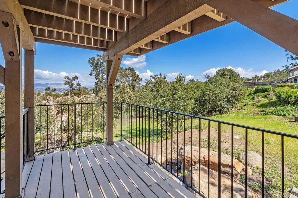 https://cdn.realtyfeed.com/cdn/127/306666007/fc943c654fd931535844d777dae6c5ea.webp