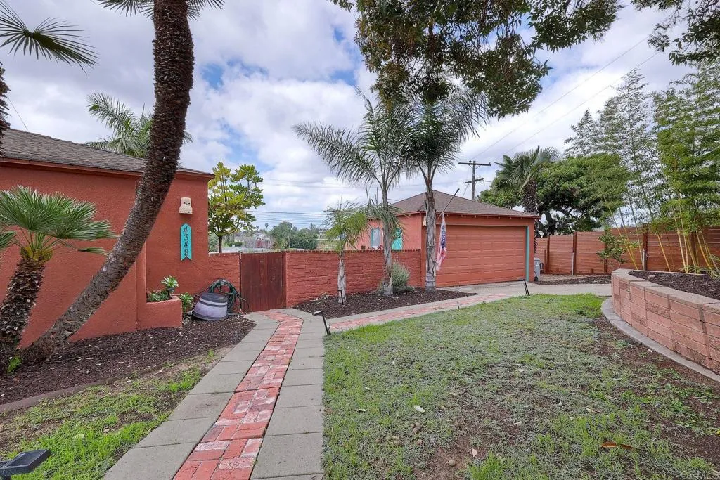 https://cdn.realtyfeed.com/cdn/127/306666011/373ee8e5f7f991c42e6dbd5c9e38c84a.webp