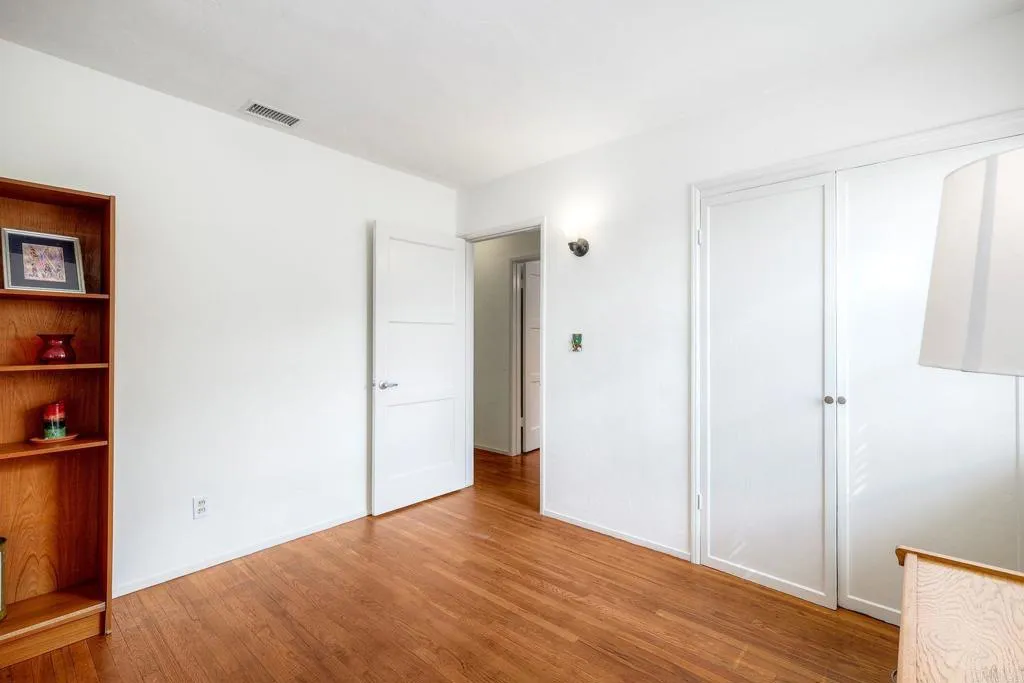 https://cdn.realtyfeed.com/cdn/127/306666011/67870e19993df495820933f40cce7eaf.webp