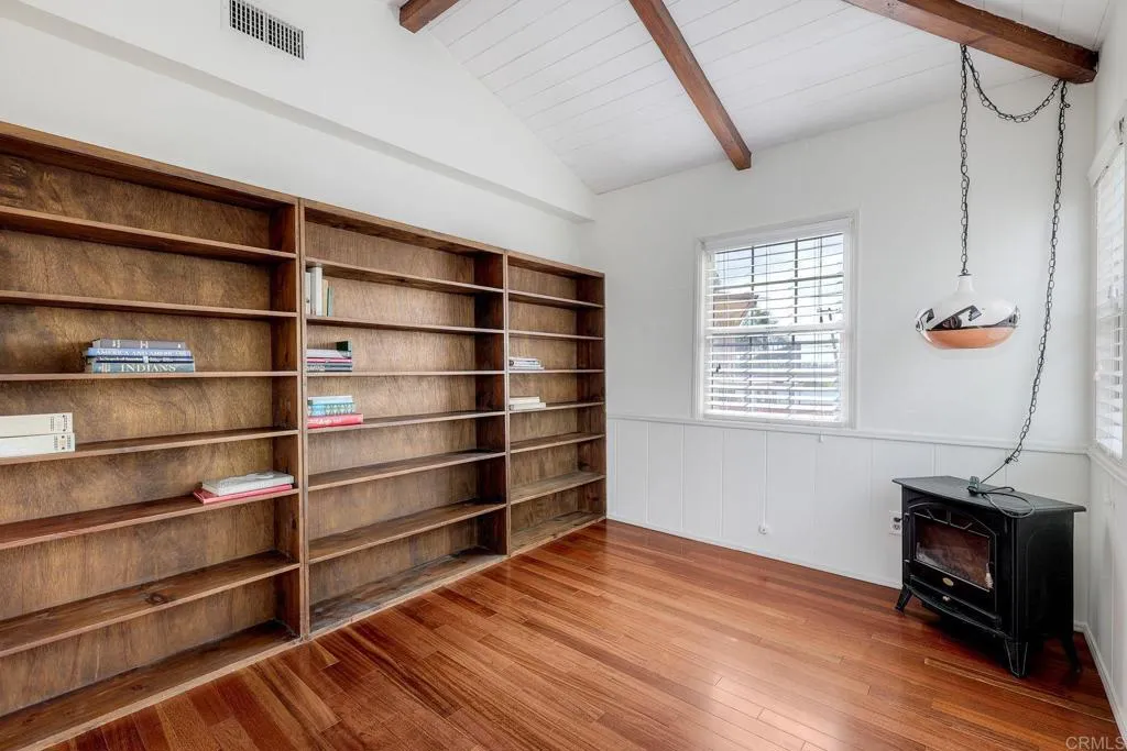 https://cdn.realtyfeed.com/cdn/127/306666011/73f8e1c716335d02dac3eb0a76f27d46.webp