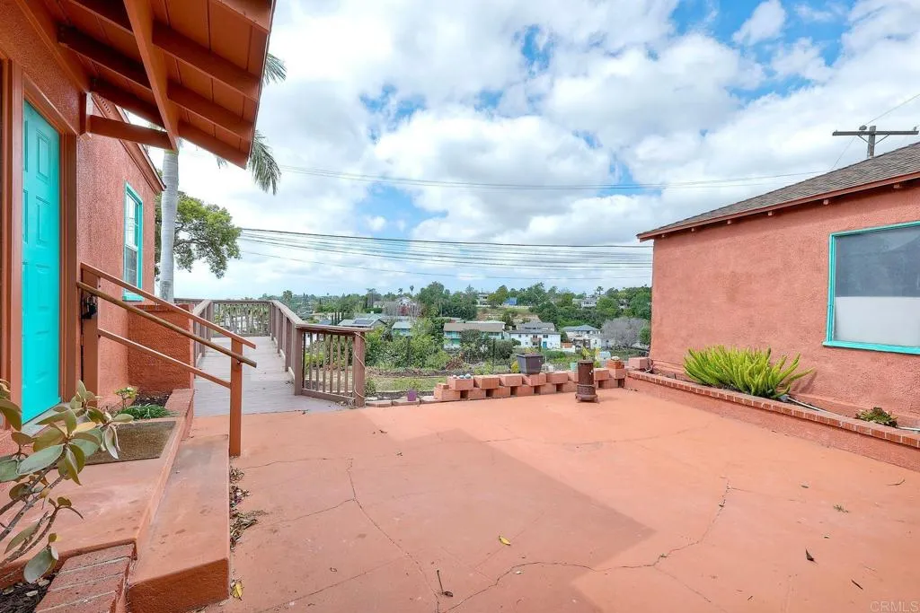 https://cdn.realtyfeed.com/cdn/127/306666011/78bced6f6982087905062a03cca0edc4.webp