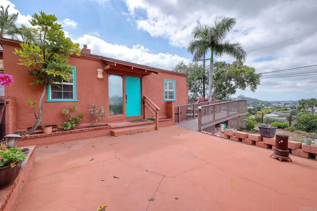 https://cdn.realtyfeed.com/cdn/127/306666011/c9fbcf4dc4205e51cc776f93b46bca00.webp
