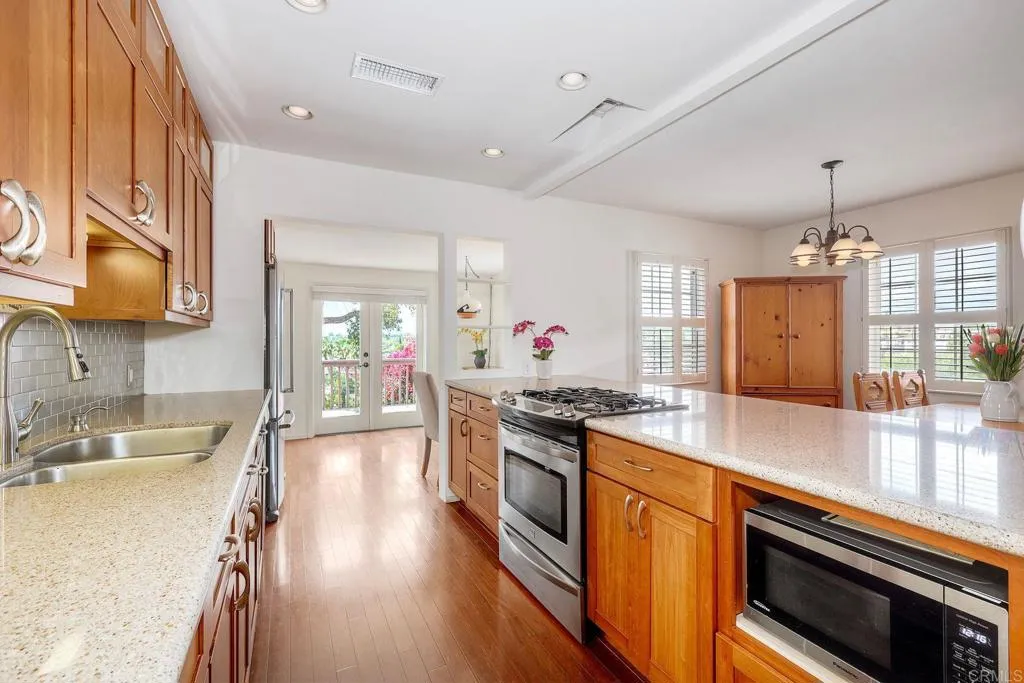 https://cdn.realtyfeed.com/cdn/127/306666011/f81e36eea16972a35015f664bef32099.webp