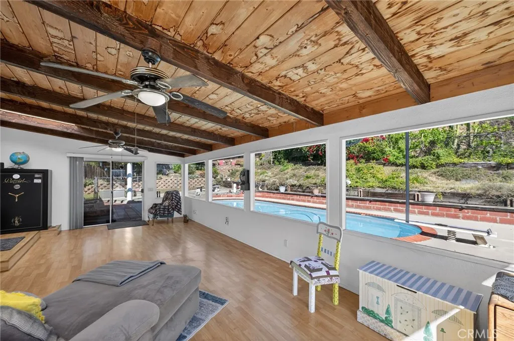 https://cdn.realtyfeed.com/cdn/127/306666018/07a9c8f204af152841e1d241a0ebf243.webp