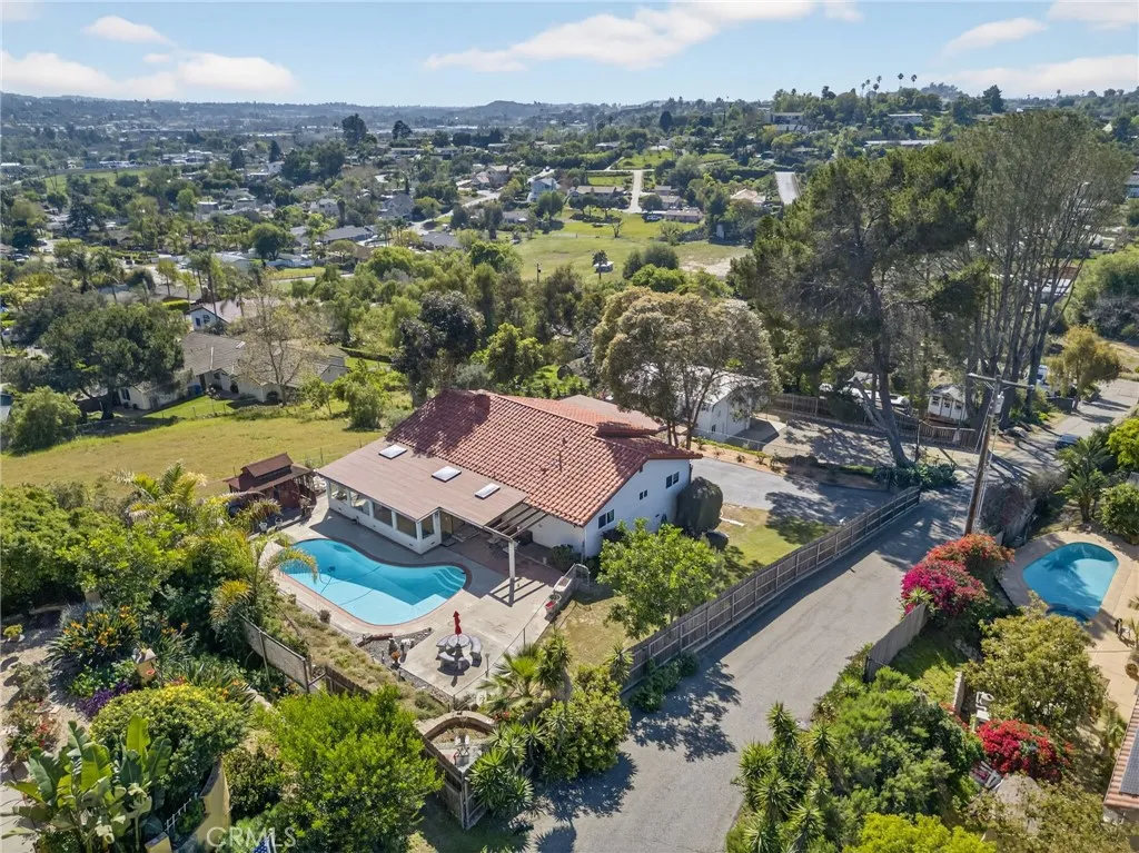 https://cdn.realtyfeed.com/cdn/127/306666018/5106be5538cd5917d64048cc41aef339.webp