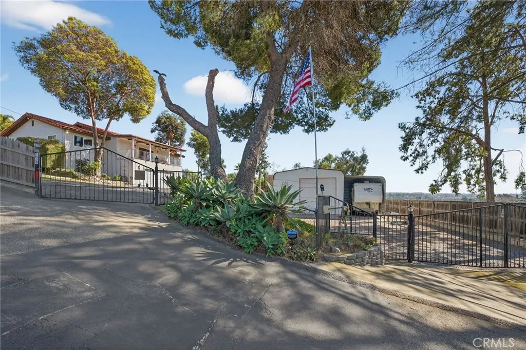 https://cdn.realtyfeed.com/cdn/127/306666018/9c616a50ae49e27d3fc18a2bdb458e89.webp