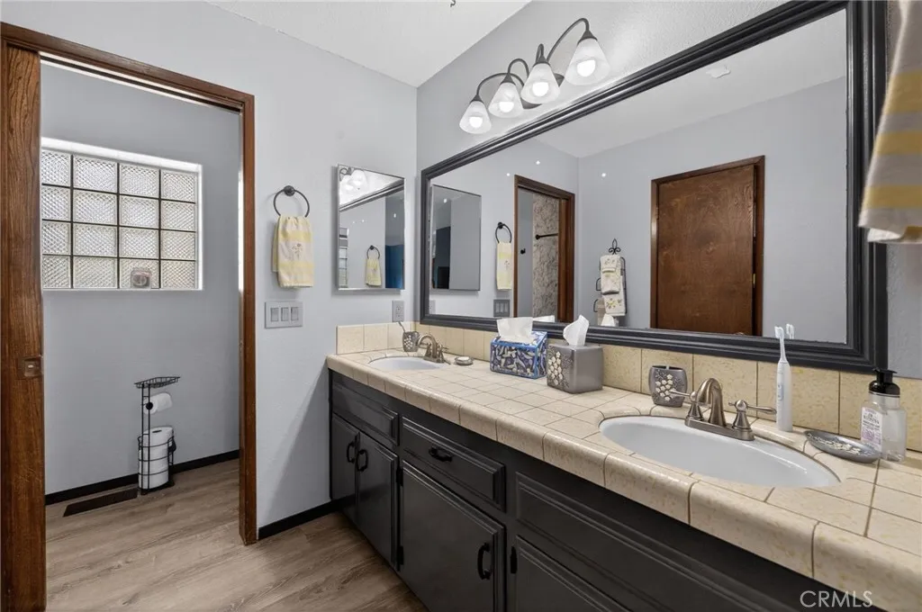 https://cdn.realtyfeed.com/cdn/127/306666018/ac511869bce76a0b4a10a895af8dc10a.webp