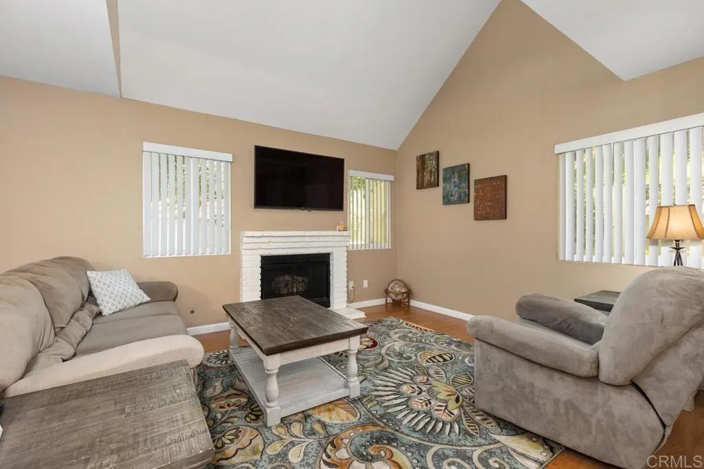 https://cdn.realtyfeed.com/cdn/127/306666030/05dbb65910a82e1ff21ba369ceb2832d.webp