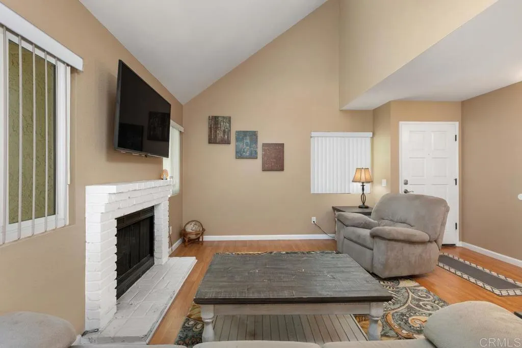 https://cdn.realtyfeed.com/cdn/127/306666030/fa56b0cea45ad11982d1f1852de59973.webp