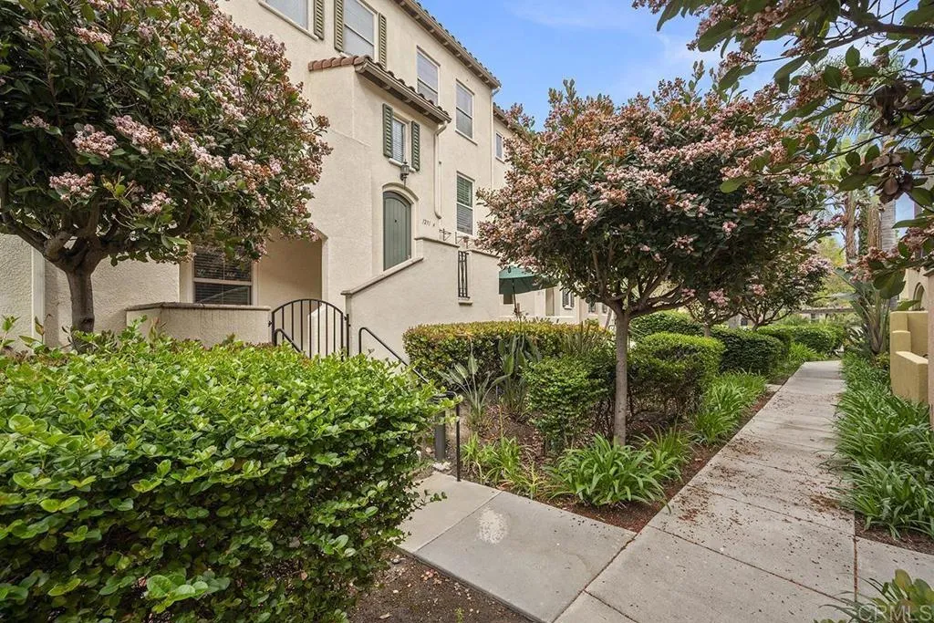 https://cdn.realtyfeed.com/cdn/127/306666060/682952f0ab272eb8eea07e7fba40bd37.webp