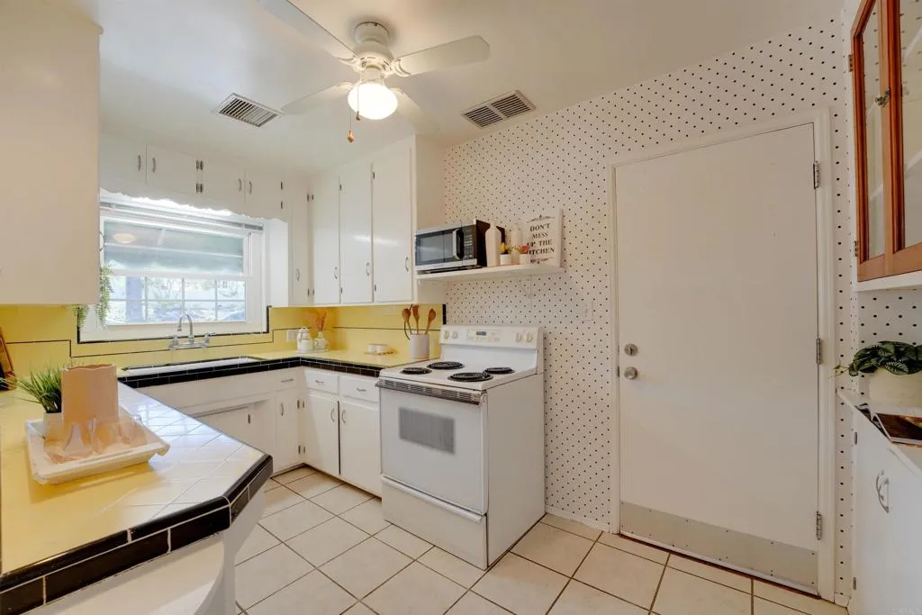 https://cdn.realtyfeed.com/cdn/127/306666061/263354d93b9cd72b6f9579387bde35b7.webp