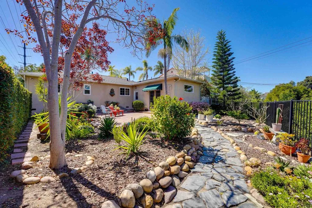 https://cdn.realtyfeed.com/cdn/127/306666061/4ada8028c089e97b12e0a529c263cdaf.webp
