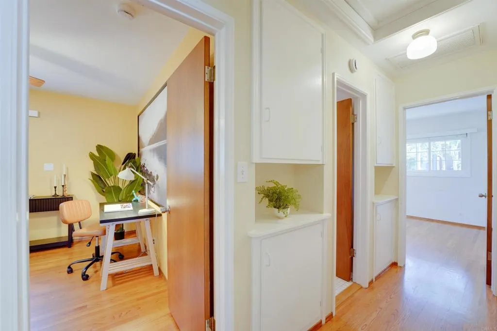 https://cdn.realtyfeed.com/cdn/127/306666061/989994f09d21df8904e3fdbcdaa94602.webp