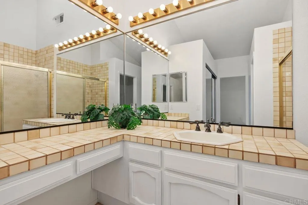 Photo #19: NDP2602415 Listing: Photo #19