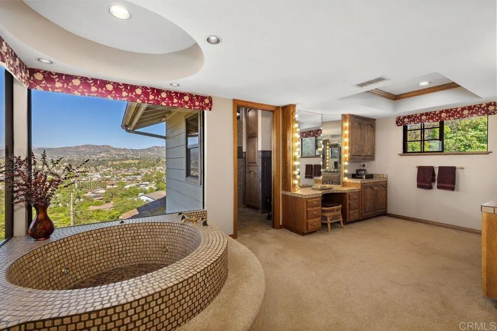 https://cdn.realtyfeed.com/cdn/127/306666130/7d6a825d8cfd01e302a0014be2dd5ff9.webp