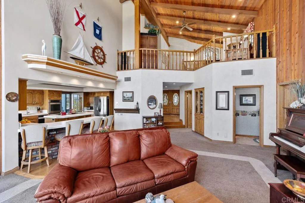 https://cdn.realtyfeed.com/cdn/127/306666130/938b81b33d7b9f9ae60a7d1e3e312fe5.webp