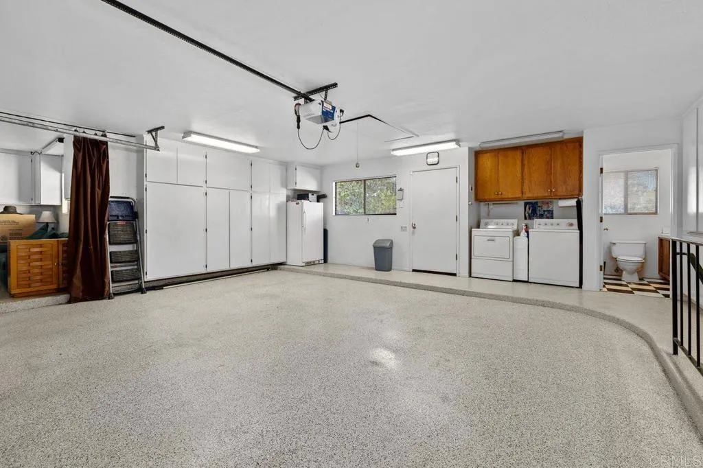 https://cdn.realtyfeed.com/cdn/127/306666130/9da4618585afd2369f3442675612527c.webp