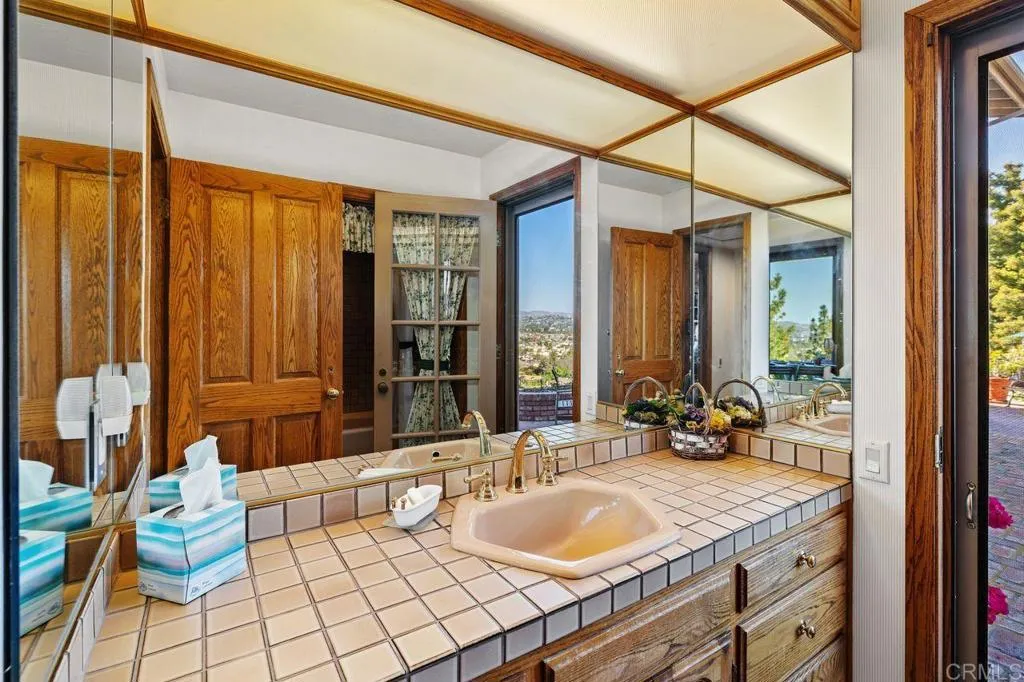 https://cdn.realtyfeed.com/cdn/127/306666130/ac58a21e710aa290f2f407e4fed0262e.webp