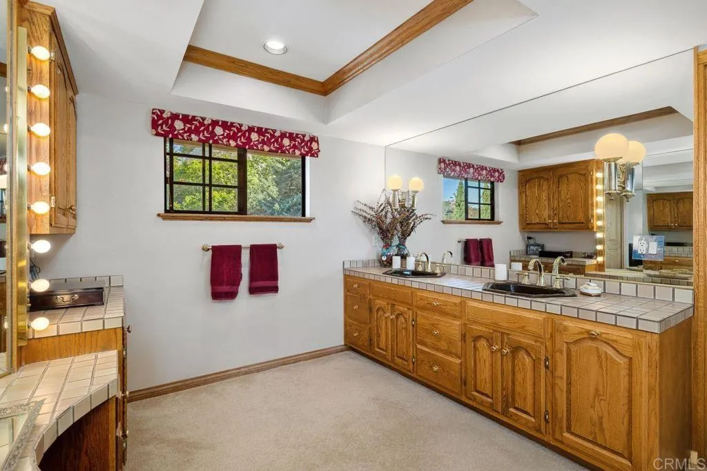 https://cdn.realtyfeed.com/cdn/127/306666130/c2889a46da6a5bc49374257094da6b24.webp
