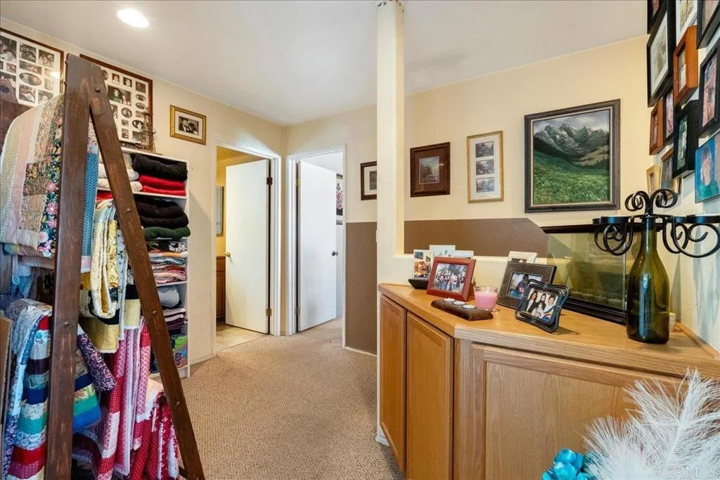 https://cdn.realtyfeed.com/cdn/127/306666140/4646f0dcb69594605ce2ed9d49e0abf9.webp