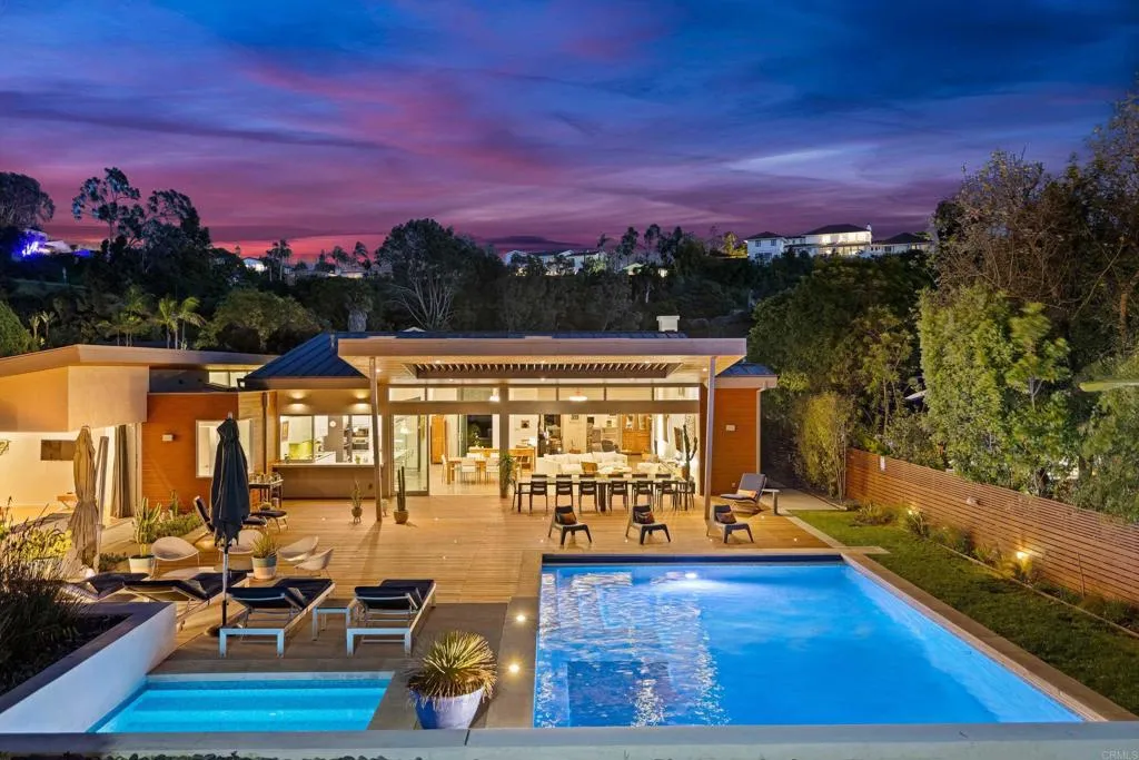 https://cdn.realtyfeed.com/cdn/127/306666206/2a17e4f2c9965e6bc1391074667b0e98.webp