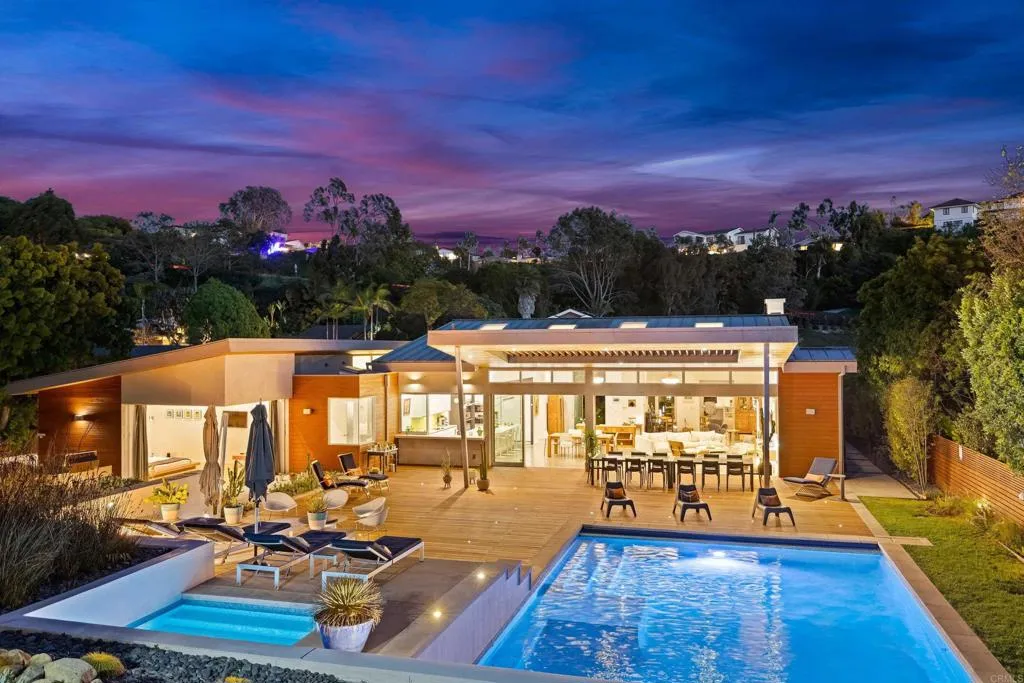 https://cdn.realtyfeed.com/cdn/127/306666206/c9a875fd65b319301ef26e861b92a5dc.webp