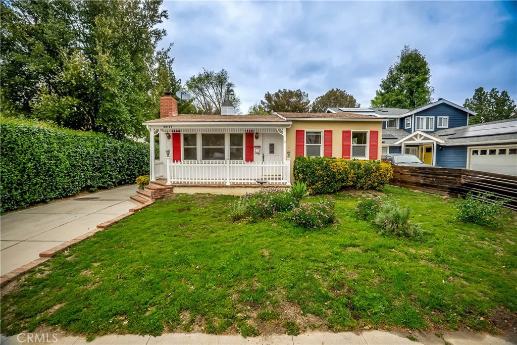 Woodland Hills, CA 91364