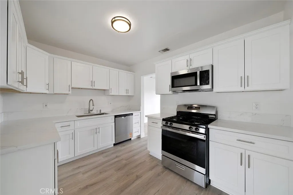 559 G Street, Upland, CA, 91786