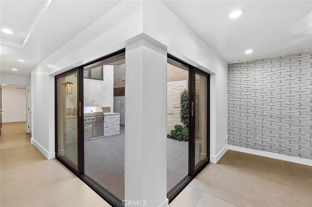 518 Marigold Avenue, Corona del Mar, CA 92625 - Photo 3 of 40, Corona Del Mar, CA