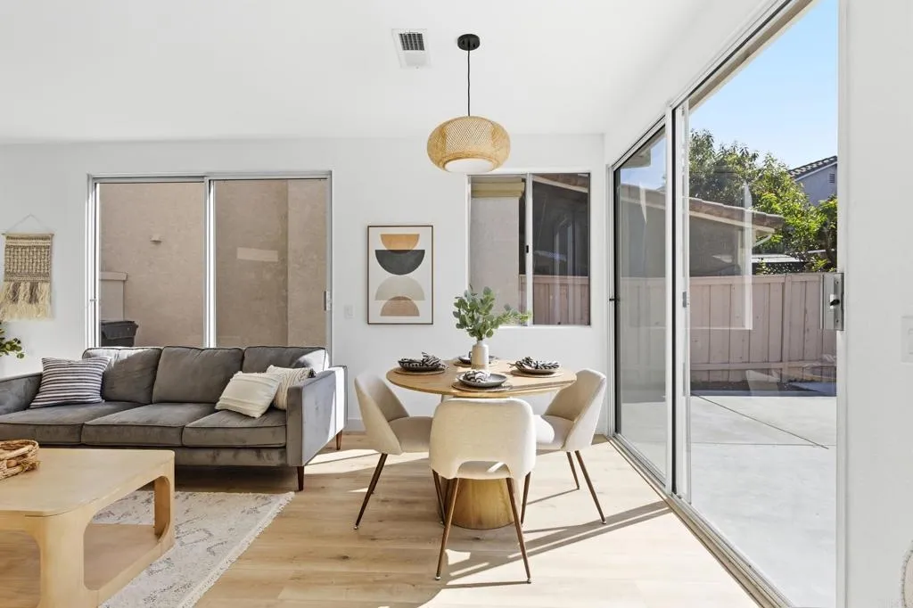 https://cdn.realtyfeed.com/cdn/127/306666288/2a85e4a85b0d69bccb17c2da619ba352.webp