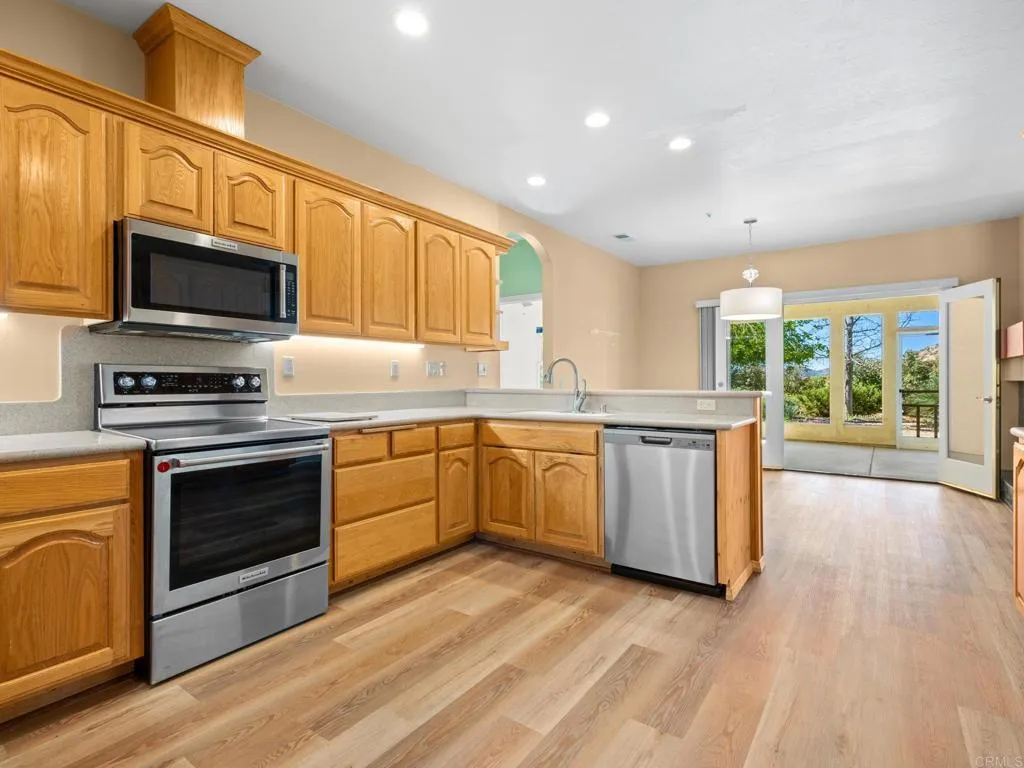 https://cdn.realtyfeed.com/cdn/127/306666329/4edc34bcd094ec0de35300ba316720be.webp