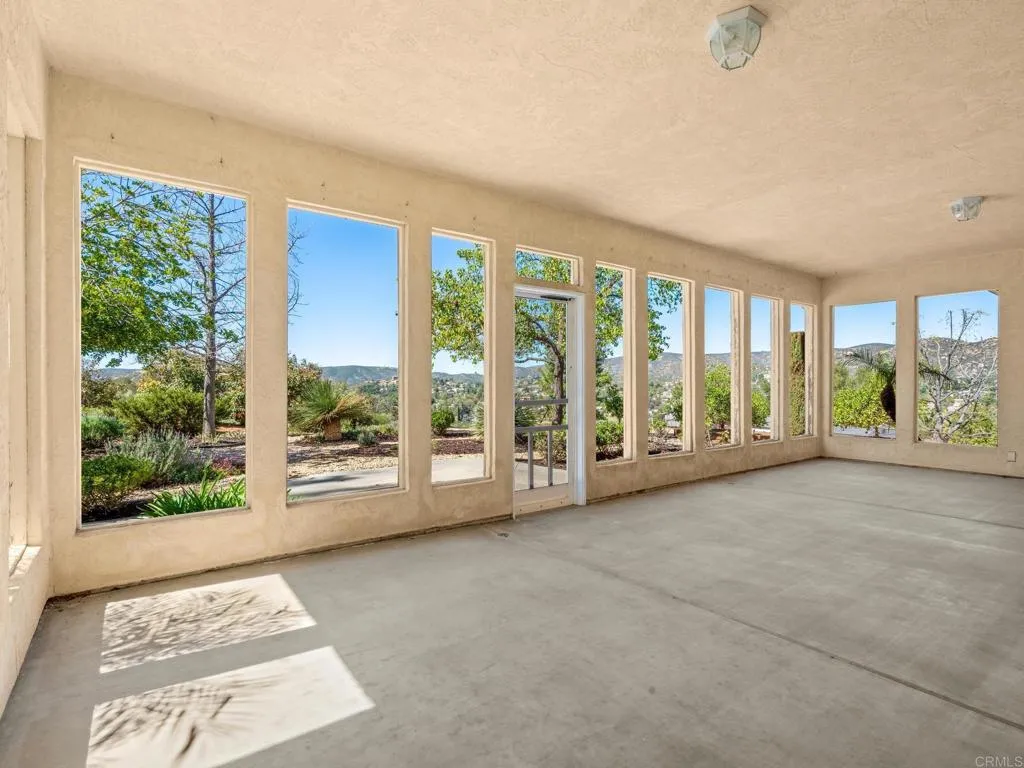 https://cdn.realtyfeed.com/cdn/127/306666329/60194dfa368f42250613c89db0f157fc.webp