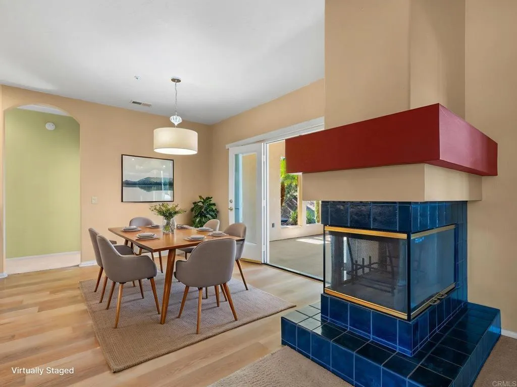 https://cdn.realtyfeed.com/cdn/127/306666329/a3ec1d6c9f4bf47b7d7b668e41386c22.webp