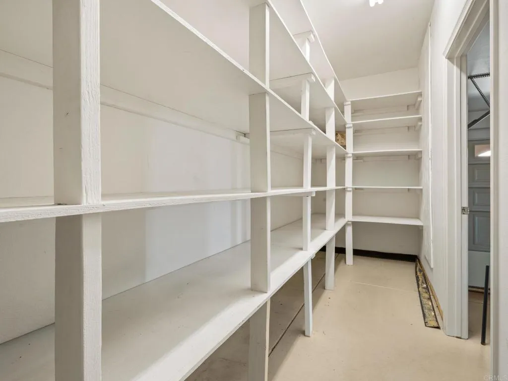 https://cdn.realtyfeed.com/cdn/127/306666329/d6be2783f51af0a393e03acafe647fef.webp