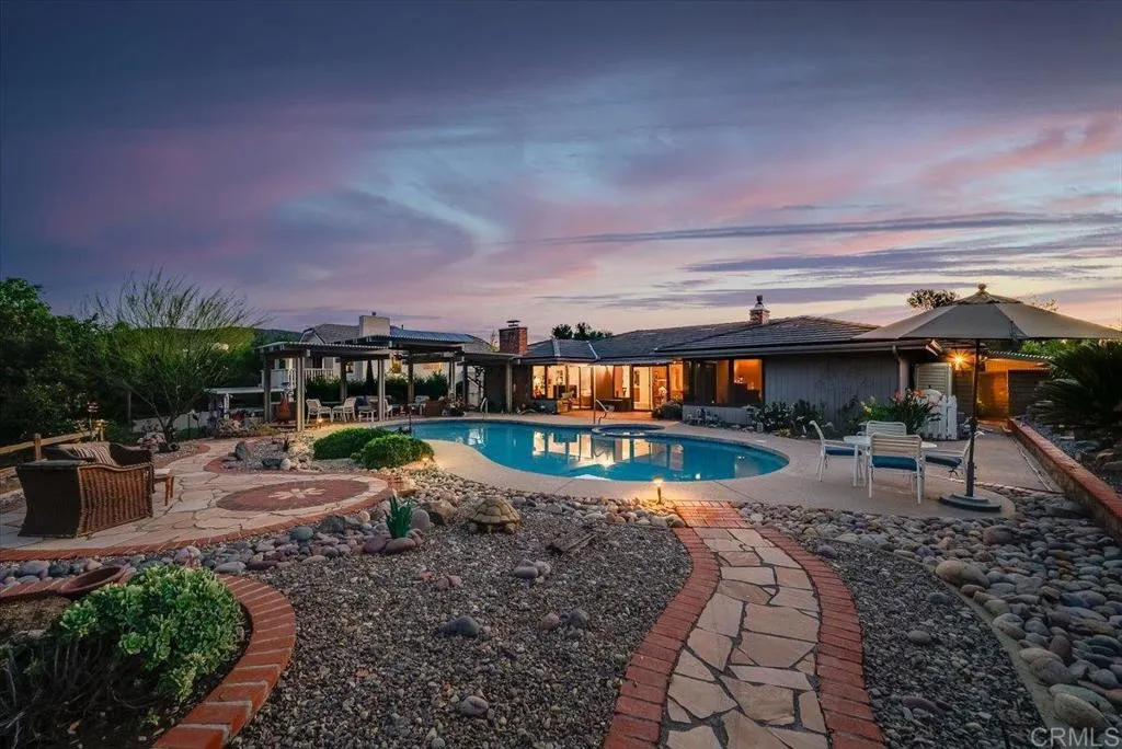 https://cdn.realtyfeed.com/cdn/127/306666443/7ecc53ac5fe328c9c994590912b10326.webp