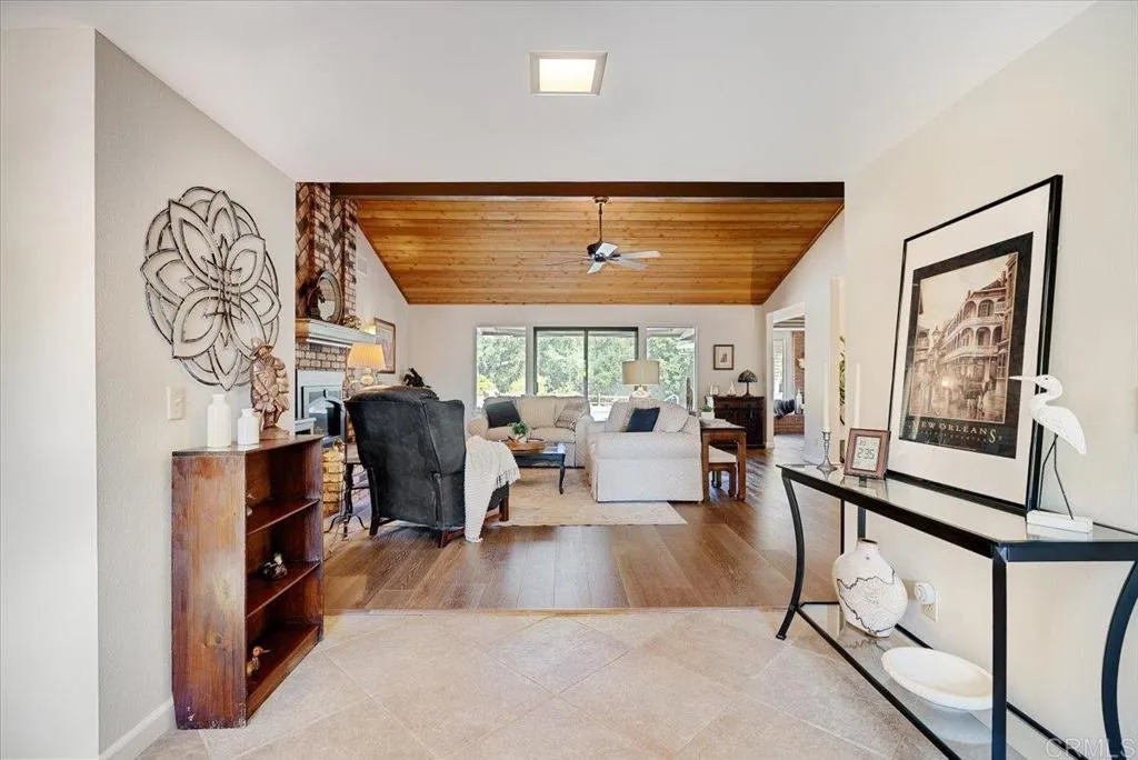 https://cdn.realtyfeed.com/cdn/127/306666443/dd4487d568749f96908bd8fd14b985c1.webp