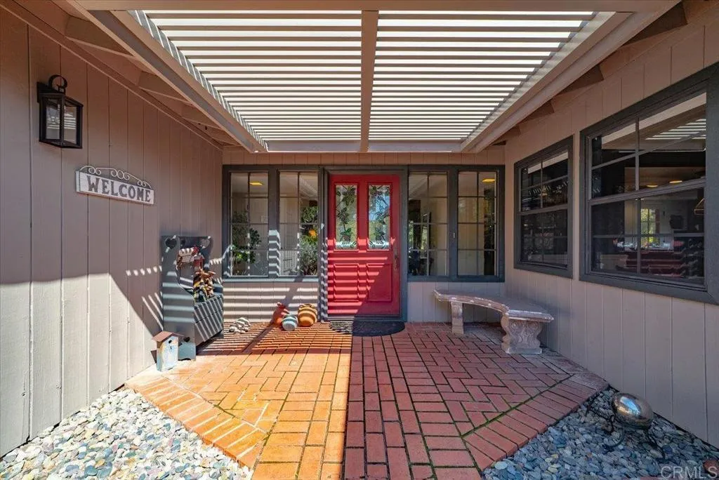https://cdn.realtyfeed.com/cdn/127/306666443/e03f5821251642d046c7067555b97c39.webp