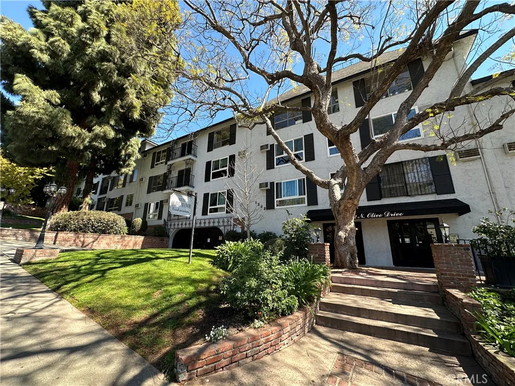 West Hollywood, CA 90069