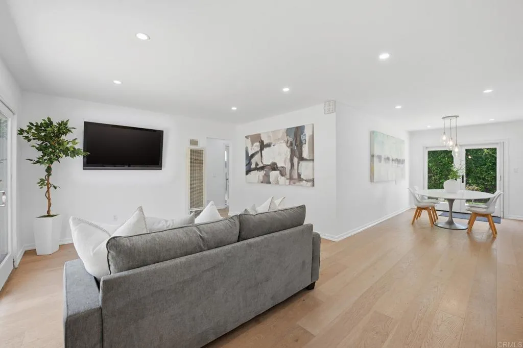https://cdn.realtyfeed.com/cdn/127/306666514/b10311f5c092dc68d79727f29a29a389.webp