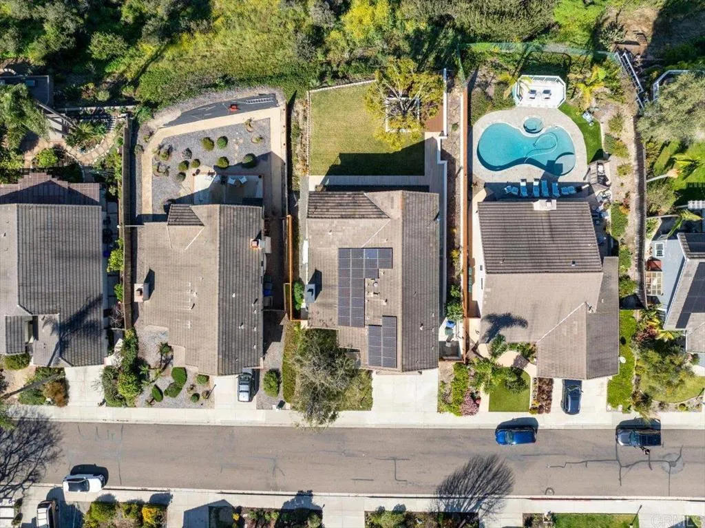https://cdn.realtyfeed.com/cdn/127/306666533/21b09e7871d344231ea70be47455ee21.webp